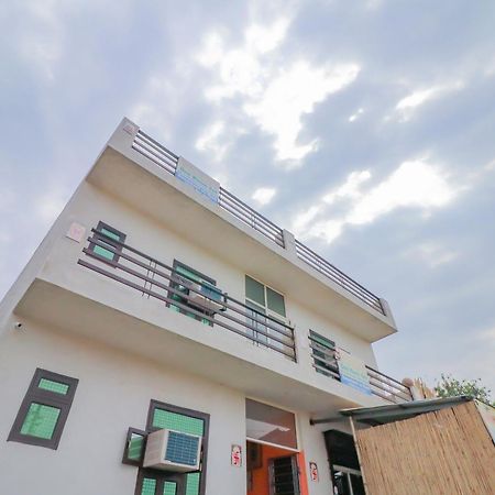 Hotel O Bhardwaj Guest House Garhi Harsaru Ngoại thất bức ảnh