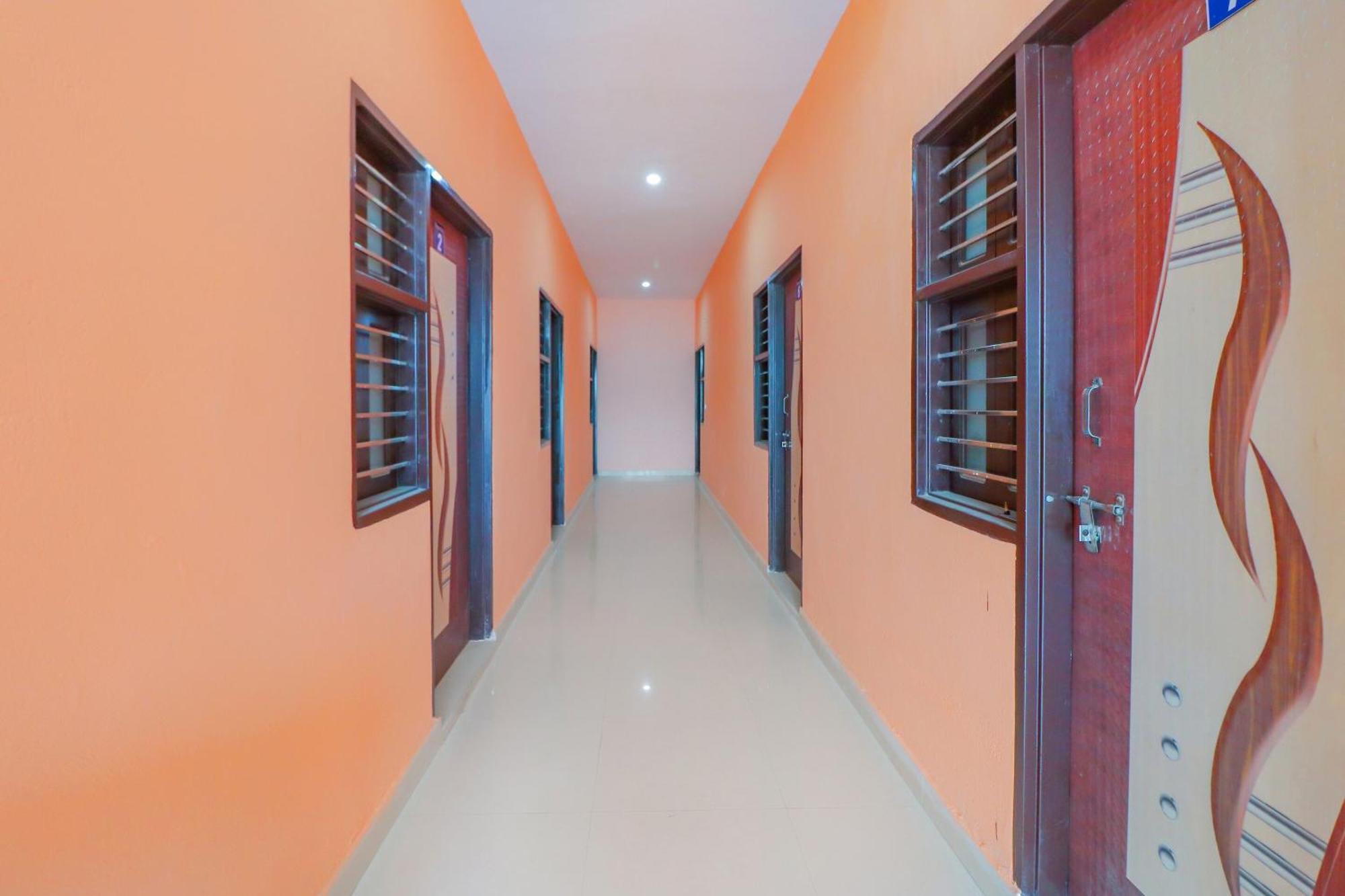 Hotel O Bhardwaj Guest House Garhi Harsaru Ngoại thất bức ảnh