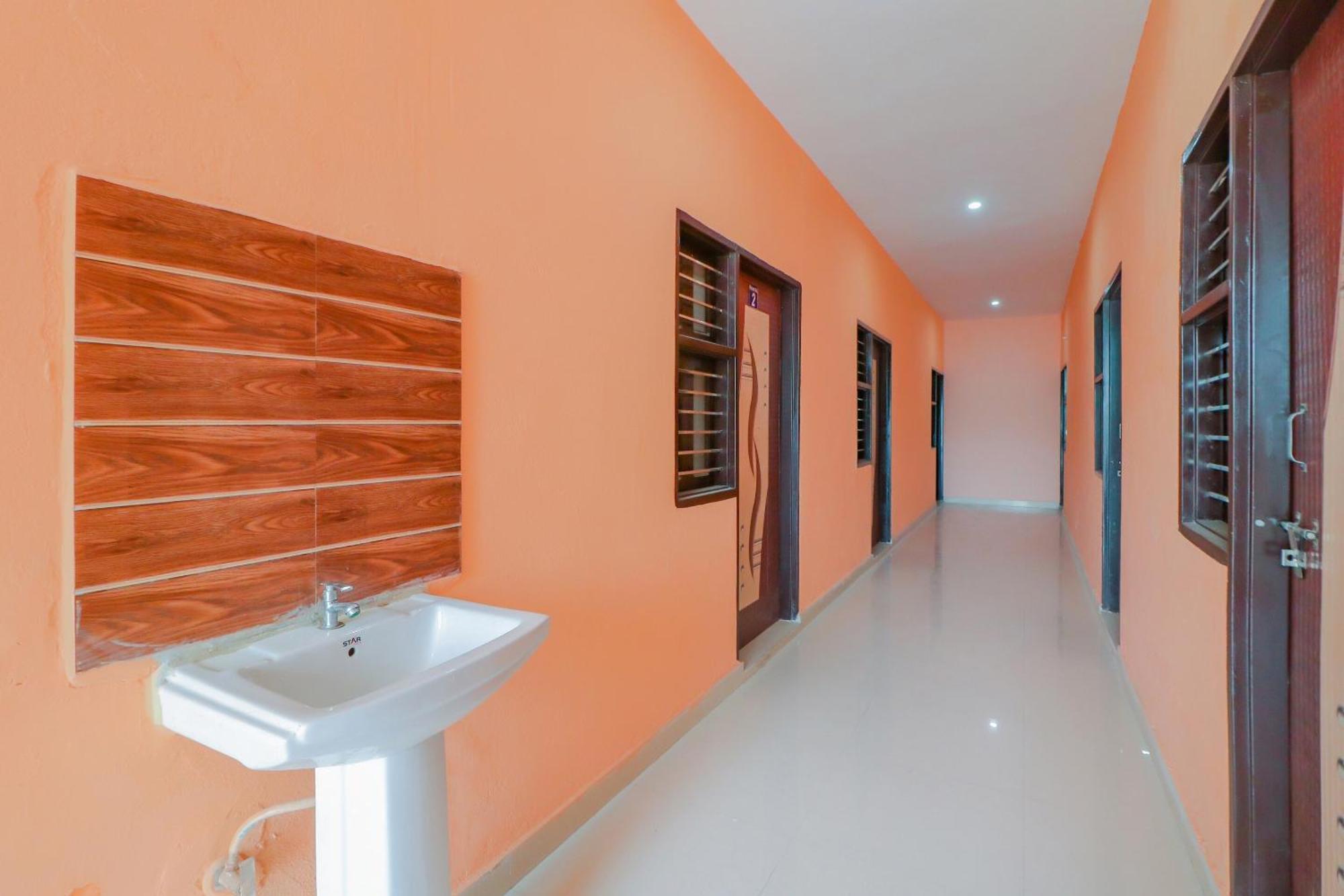 Hotel O Bhardwaj Guest House Garhi Harsaru Ngoại thất bức ảnh