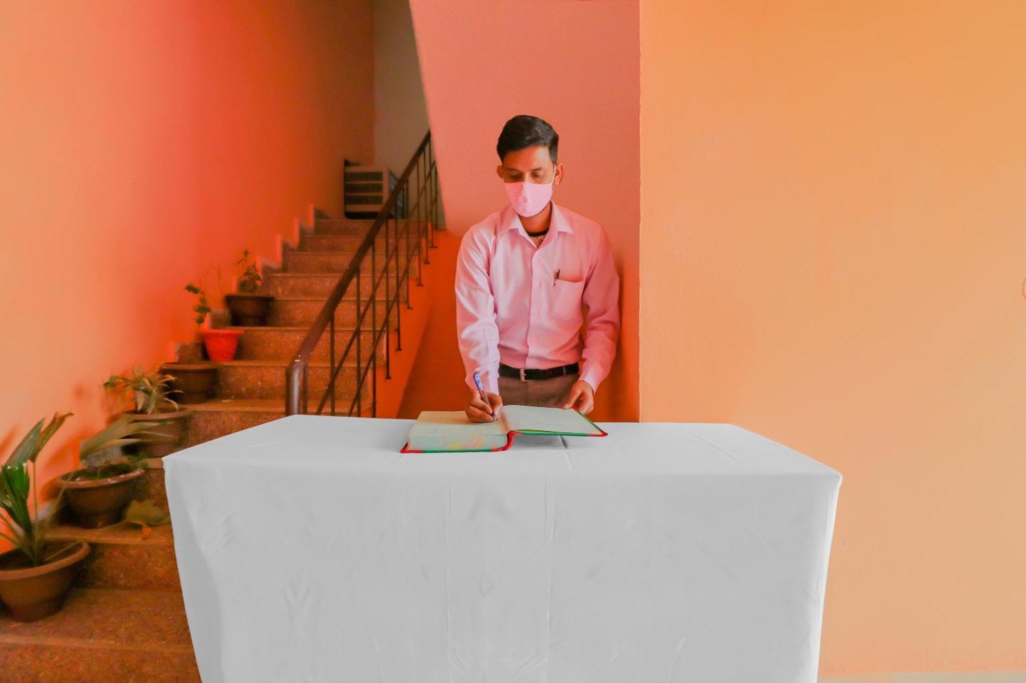 Hotel O Bhardwaj Guest House Garhi Harsaru Ngoại thất bức ảnh